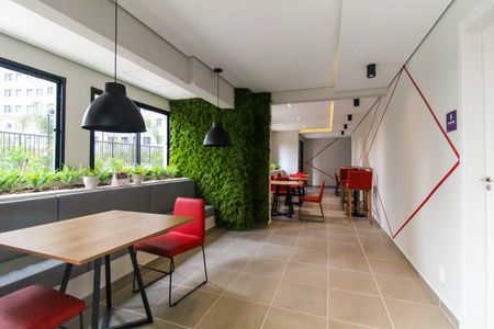 Apartamento para alugar com 38m², 2 quartos e sem vaga Apartamento para alugar com 38m², 2 quartos e sem vagaÁrea comum - Salão de festas