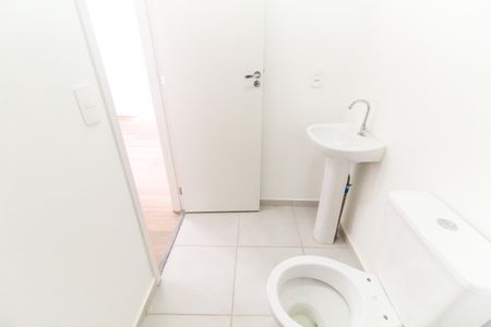 Apartamento para alugar com 38m², 2 quartos e sem vaga Apartamento para alugar com 38m², 2 quartos e sem vagaBanheiro
