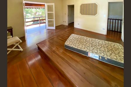 Casa à venda com 450m², 3 quartos e 4 vagasQuarto