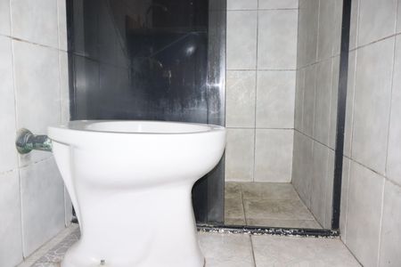 Casa para alugar com 250m², 2 quartos e 2 vagasBanheiro Social