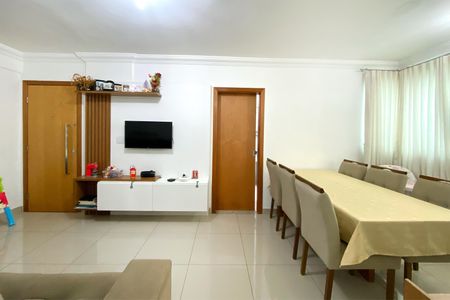 Sala de apartamento à venda com 2 quartos, 64m² em União, Belo Horizonte