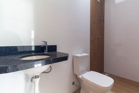 Casa à venda com 100m², 3 quartos e 3 vagas Casa à venda com 100m², 3 quartos e 3 vagasBanheiro da Suíte