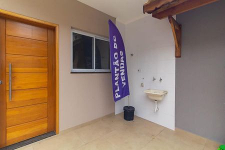 Casa à venda com 100m², 3 quartos e 3 vagas Casa à venda com 100m², 3 quartos e 3 vagasÁrea de Serviço