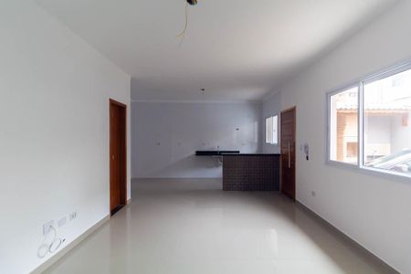 Casa à venda com 100m², 3 quartos e 3 vagas Casa à venda com 100m², 3 quartos e 3 vagasSala