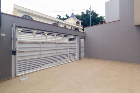 Casa à venda com 100m², 3 quartos e 3 vagas Casa à venda com 100m², 3 quartos e 3 vagasGaragem