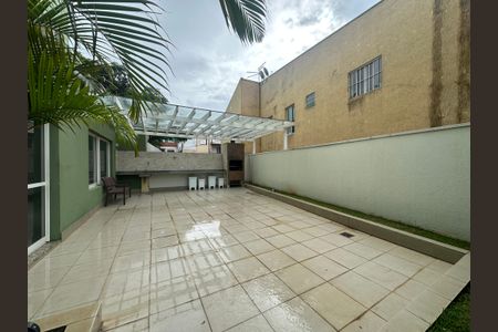 Apartamento à venda com 58m², 2 quartos e 1 vaga Apartamento à venda com 58m², 2 quartos e 1 vagaÁrea comum - Churrasqueira