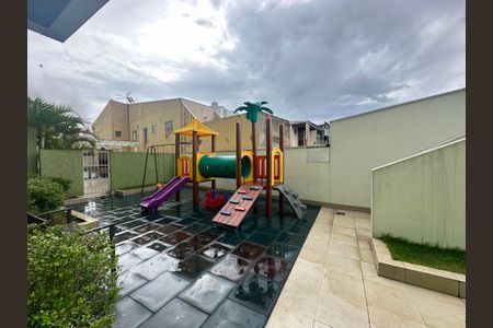 Apartamento à venda com 58m², 2 quartos e 1 vaga Apartamento à venda com 58m², 2 quartos e 1 vagaÁrea comum - Playground