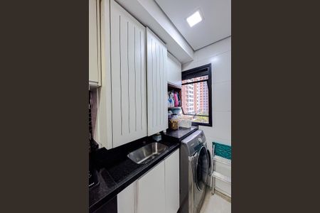 Apartamento para alugar com 70m², 3 quartos e 1 vagaÁrea de Serviço