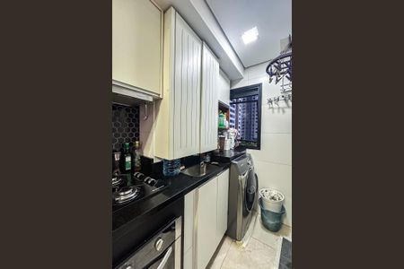 Apartamento para alugar com 70m², 3 quartos e 1 vagaÁrea de Serviço