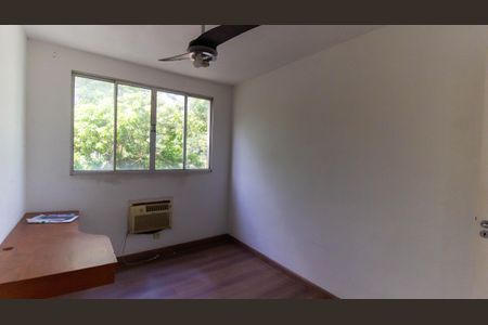Apartamento para alugar com 3 quartos, 56m² em Rio do Ouro, Niterói