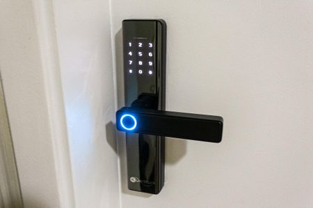 Apartamento para alugar com 80m², 3 quartos e 1 vaga Apartamento para alugar com 80m², 3 quartos e 1 vagaFechadura Eletrônica