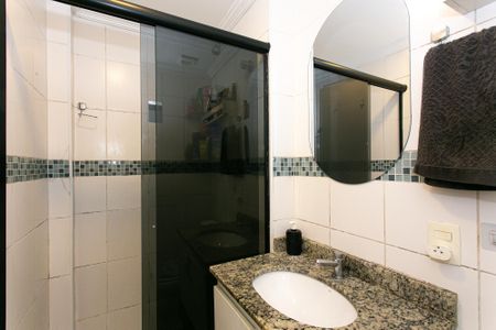 Apartamento para alugar com 80m², 3 quartos e 1 vaga Apartamento para alugar com 80m², 3 quartos e 1 vagaBanheiro da Suíte