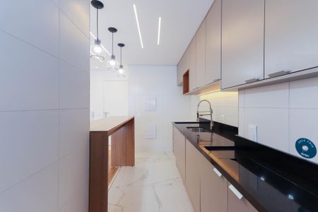 Apartamento para alugar com 56m², 2 quartos e 1 vaga Apartamento para alugar com 56m², 2 quartos e 1 vagaCozinha e Área de Serviço