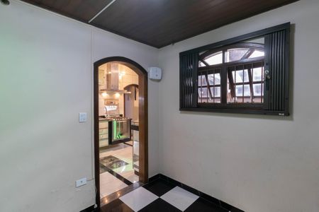 Casa para alugar com 150m², 5 quartos e 3 vagas Casa para alugar com 150m², 5 quartos e 3 vagasCozinha