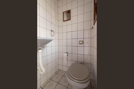 Casa para alugar com 150m², 5 quartos e 3 vagas Casa para alugar com 150m², 5 quartos e 3 vagasLavabo Externo