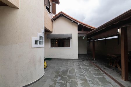 Casa para alugar com 150m², 5 quartos e 3 vagas Casa para alugar com 150m², 5 quartos e 3 vagasQuintal