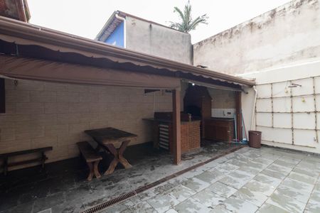 Casa para alugar com 150m², 5 quartos e 3 vagas Casa para alugar com 150m², 5 quartos e 3 vagasQuintal