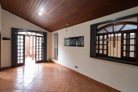 Sala de casa para alugar com 5 quartos, 150m² em Conjunto Residencial José Bonifácio, São Paulo