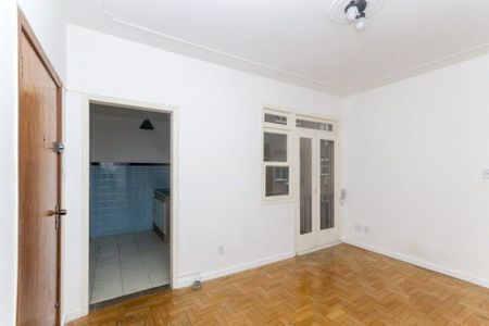 Sala  de apartamento para alugar com 1 quarto, 43m² em Cidade Baixa, Porto Alegre