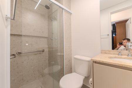 Apartamento para alugar com 55m², 2 quartos e 1 vaga Apartamento para alugar com 55m², 2 quartos e 1 vagaBanheiro