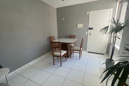 Sala de apartamento para alugar com 2 quartos, 47m² em Jardim Gramacho, Duque de Caxias