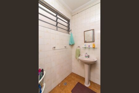 Casa à venda com 150m², 3 quartos e 1 vagaBanheiro 2