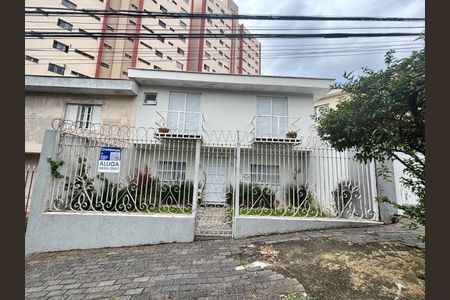Casa para alugar com 160m², 3 quartos e 2 vagasFACHADA