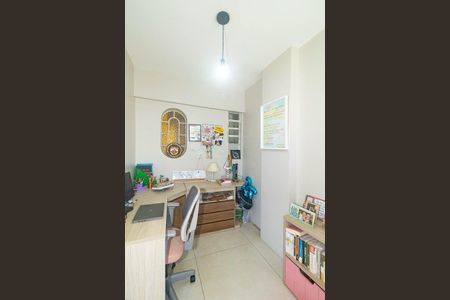 Quarto 3 de apartamento para alugar com 2 quartos, 90m² em Floresta, Porto Alegre