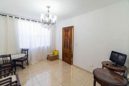 Casa para alugar com 160m², 2 quartos e 2 vagas Casa para alugar com 160m², 2 quartos e 2 vagasSala de Tv