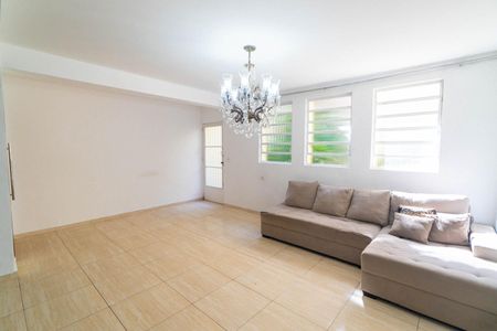 Casa para alugar com 160m², 2 quartos e 2 vagas Casa para alugar com 160m², 2 quartos e 2 vagasSala