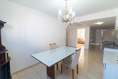 Casa para alugar com 160m², 2 quartos e 2 vagas Casa para alugar com 160m², 2 quartos e 2 vagasCozinha