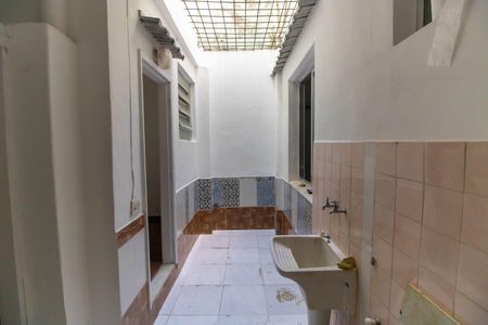 Casa à venda com 78m², 2 quartos e 1 vagaÁrea de Serviço