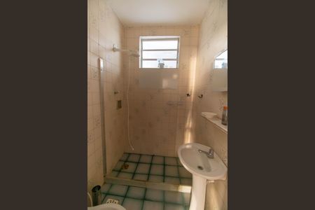 Casa à venda com 78m², 2 quartos e 1 vagaBanheiro