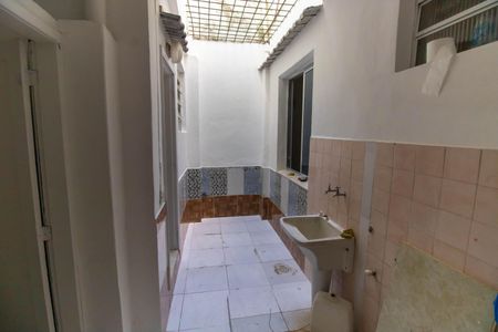 Casa à venda com 78m², 2 quartos e 1 vagaÁrea de Serviço