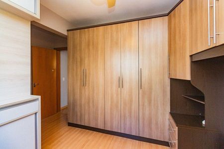 Quarto 1 de apartamento para alugar com 2 quartos, 72m² em Boa Vista, Porto Alegre