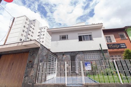 Casa para alugar com 230m², 3 quartos e 2 vagas Casa para alugar com 230m², 3 quartos e 2 vagasFachada da casa