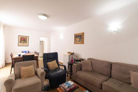 Sala 1 de casa para alugar com 3 quartos, 230m² em Vila Monumento, São Paulo