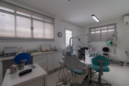 Sala 2 de casa para alugar com 3 quartos, 230m² em Vila Monumento, São Paulo