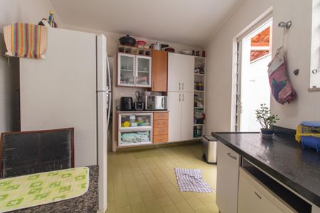 Casa para alugar com 230m², 3 quartos e 2 vagas Casa para alugar com 230m², 3 quartos e 2 vagasCozinha