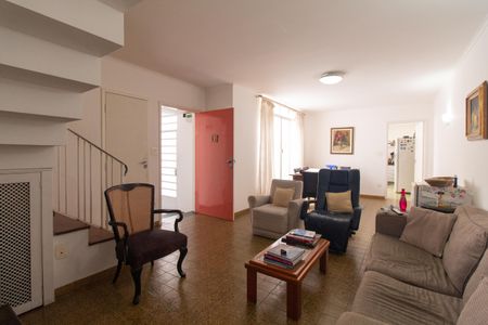 Sala 1 de casa para alugar com 3 quartos, 230m² em Vila Monumento, São Paulo