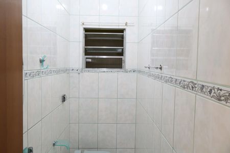 Casa para alugar com 250m², 2 quartos e 8 vagasBanheiro 2