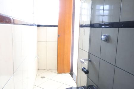 Casa para alugar com 250m², 2 quartos e 8 vagasBanheiro Suite