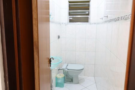 Casa para alugar com 250m², 2 quartos e 8 vagasBanheiro 2