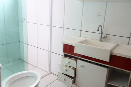 Casa para alugar com 250m², 2 quartos e 8 vagasBanheiro de Serviço