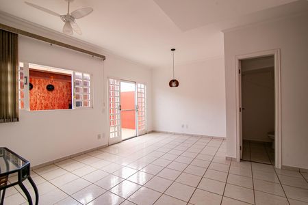 Sala de casa de condomínio para alugar com 3 quartos, 100m² em Parque Residencial Indaia, Indaiatuba
