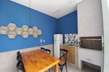 Apartamento para alugar com 44m², 2 quartos e 1 vagaÁrea comum - Churrasqueira