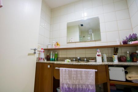 Apartamento para alugar com 89m², 3 quartos e 2 vagas Apartamento para alugar com 89m², 3 quartos e 2 vagasBanheiro social
