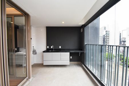 Apartamento para alugar com 71m², 2 quartos e 1 vaga Apartamento para alugar com 71m², 2 quartos e 1 vagavaranda sala