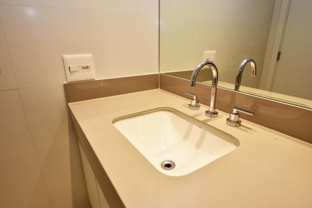 Apartamento para alugar com 71m², 2 quartos e 1 vaga Apartamento para alugar com 71m², 2 quartos e 1 vagabanheiro corredor