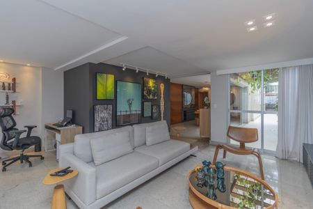 Foto 12 de apartamento à venda com 4 quartos, 260m² em Santo Antônio, Belo Horizonte